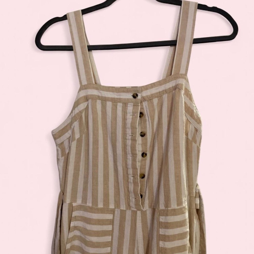 Dip Beige and White Striped Garment